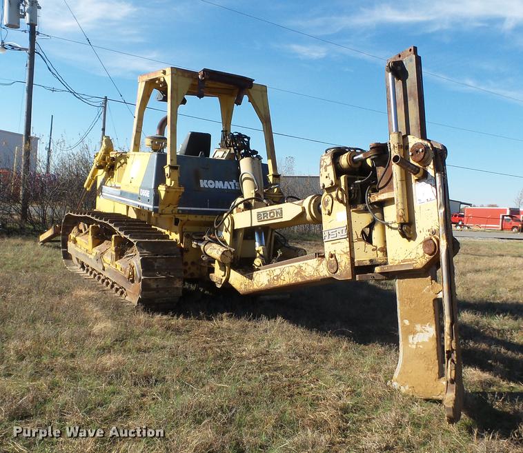 image for item DC6754 1996 Komatsu D85E-21 cable plow