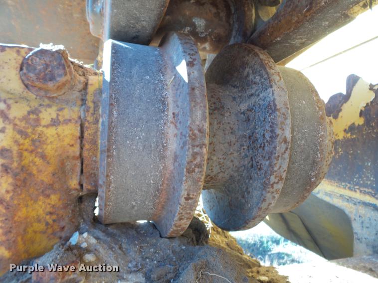 image for item DC6754 1996 Komatsu D85E-21 cable plow