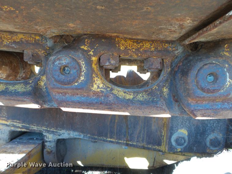 image for item DC6754 1996 Komatsu D85E-21 cable plow