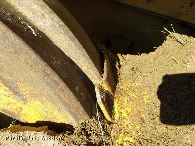 image for item DC6754 1996 Komatsu D85E-21 cable plow