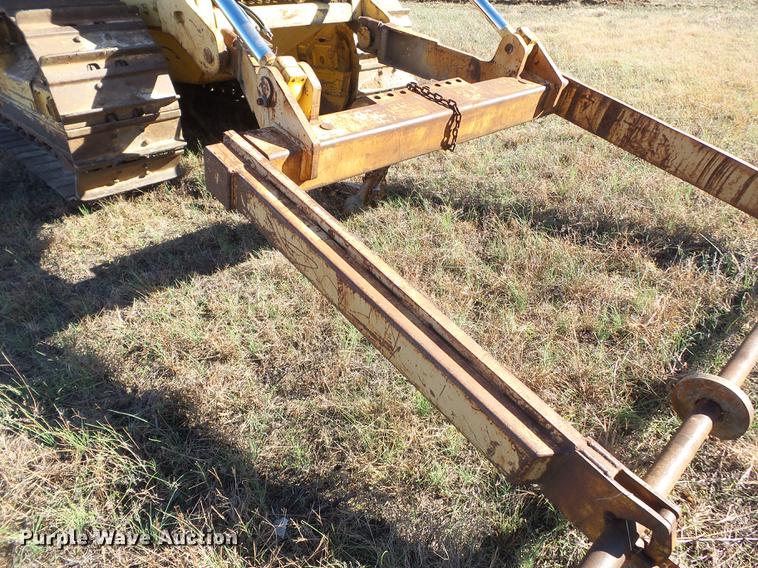image for item DC6754 1996 Komatsu D85E-21 cable plow