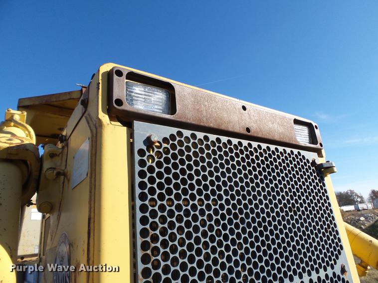 image for item DC6754 1996 Komatsu D85E-21 cable plow