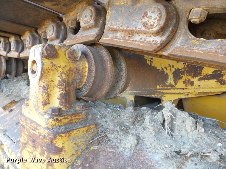 image for item DC6754 1996 Komatsu D85E-21 cable plow