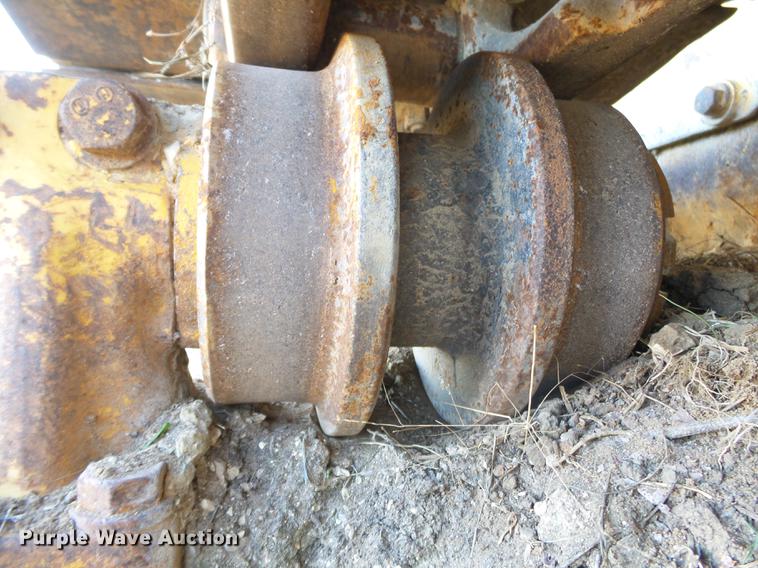 image for item DC6754 1996 Komatsu D85E-21 cable plow