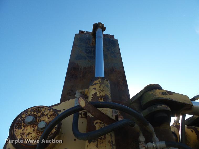 image for item DC6754 1996 Komatsu D85E-21 cable plow