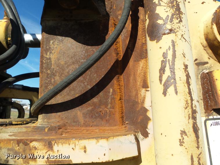 image for item DC6754 1996 Komatsu D85E-21 cable plow