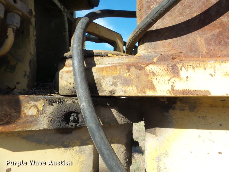 image for item DC6754 1996 Komatsu D85E-21 cable plow