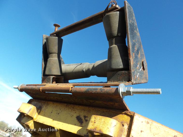 image for item DC6754 1996 Komatsu D85E-21 cable plow