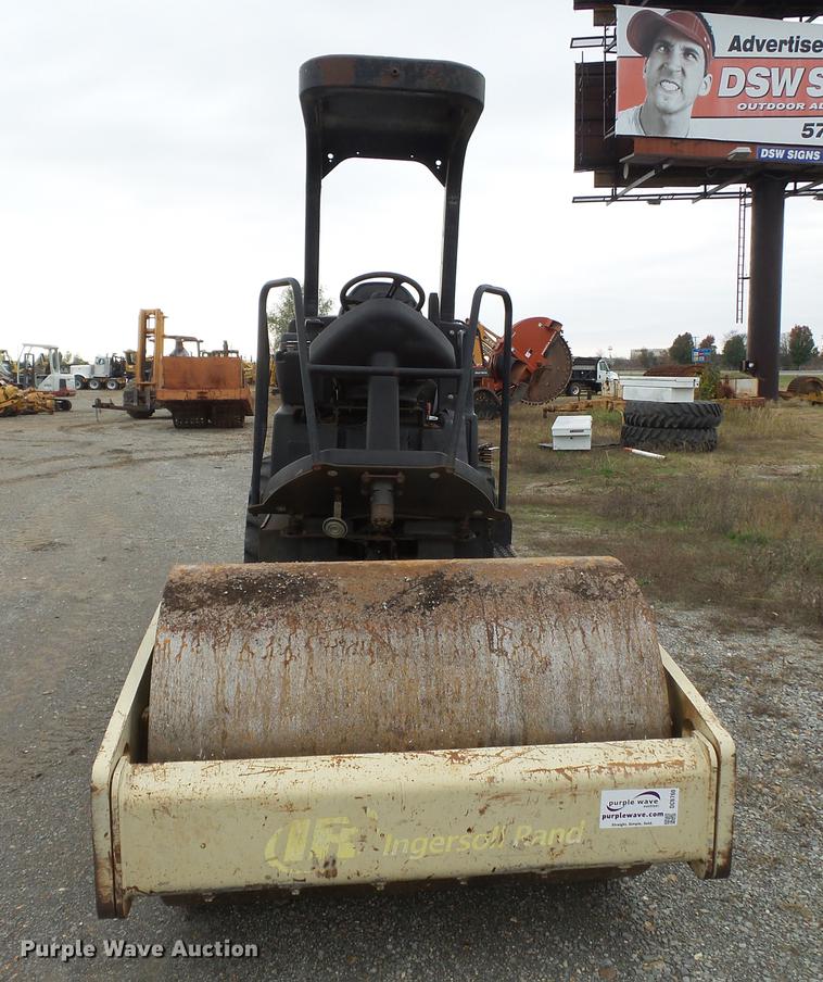 image for item DC6760 2004 Ingersoll Rand SD-450D TF single drum vibratory roller