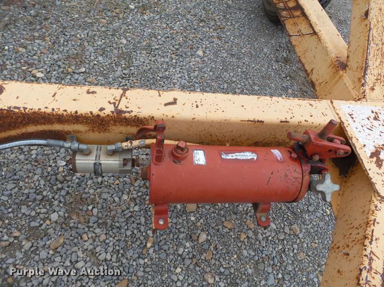 image for item DC6761 1999 Slabach Wheeler reel trailer