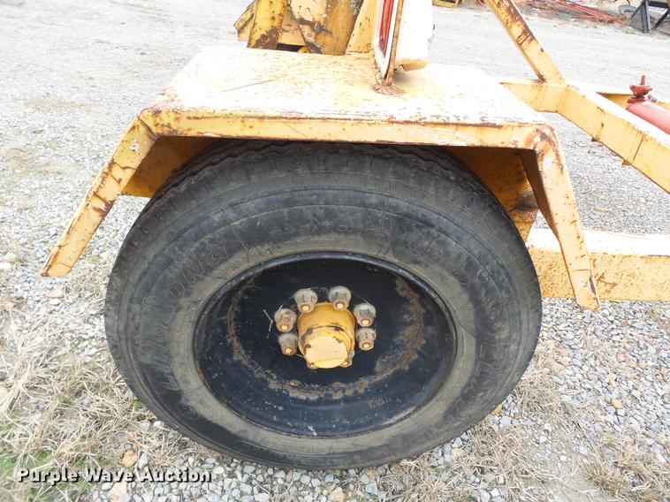 image for item DC6761 1999 Slabach Wheeler reel trailer