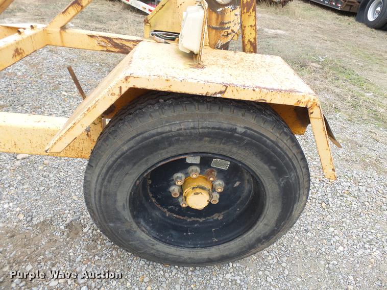 image for item DC6761 1999 Slabach Wheeler reel trailer