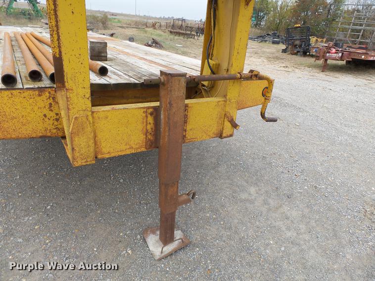 image for item DC6765 1995 Interstate G20DT equipment trailer