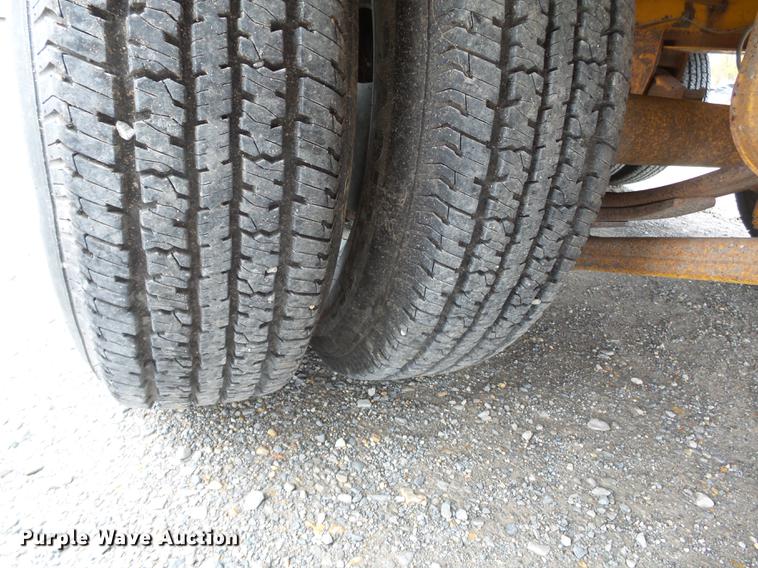 image for item DC6765 1995 Interstate G20DT equipment trailer