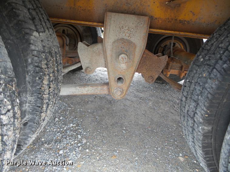 image for item DC6765 1995 Interstate G20DT equipment trailer