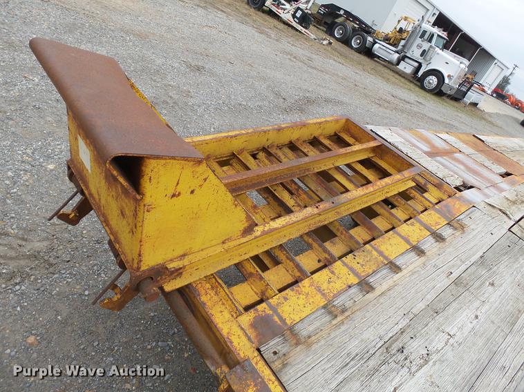 image for item DC6765 1995 Interstate G20DT equipment trailer