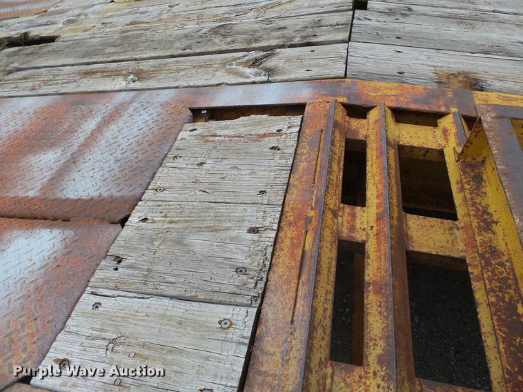 image for item DC6765 1995 Interstate G20DT equipment trailer