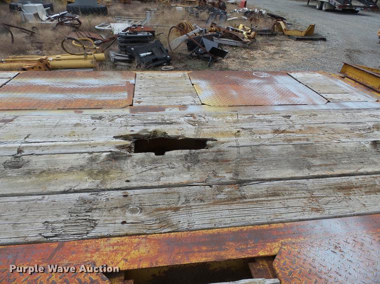 image for item DC6765 1995 Interstate G20DT equipment trailer