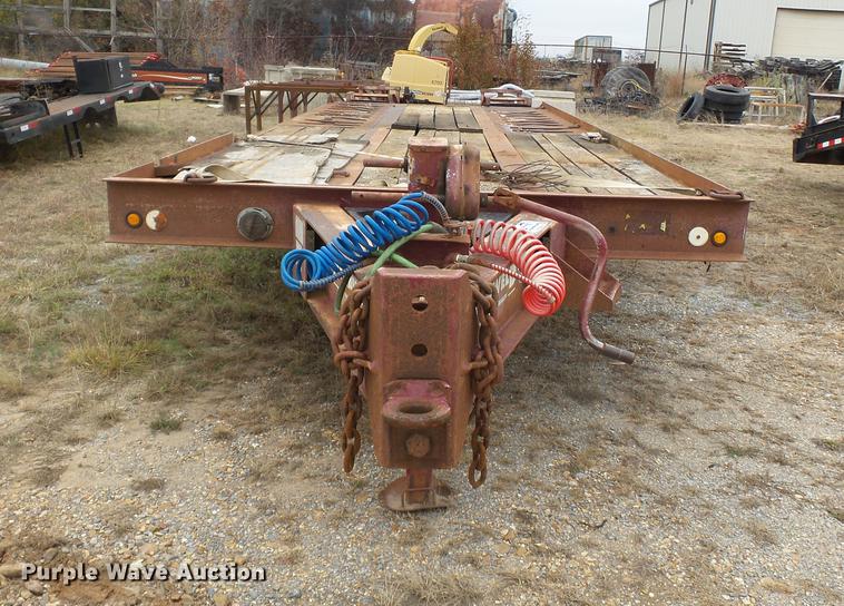 image for item DC6766 2000 Dynaweld 50TR25 equipment trailer