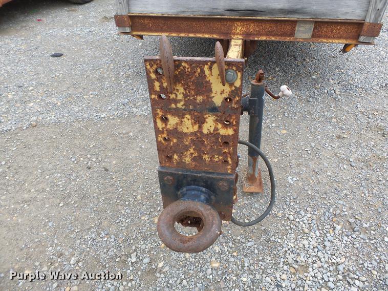 image for item DC6769 1991 Butler TS612D tilt deck trailer