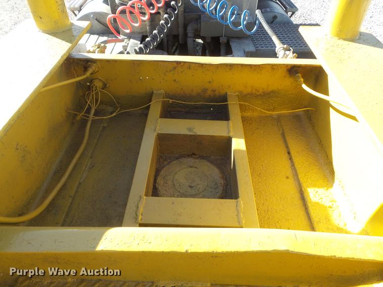 image for item DC7484 1977 Hyster C35T3 low boy equipment trailer