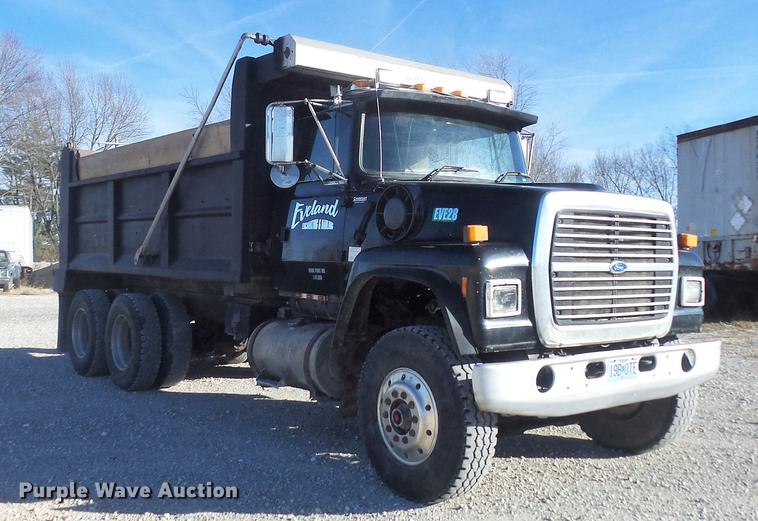 image for item DC7485 1997 Ford LT8000 dump truck