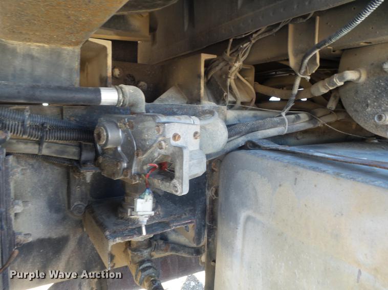 image for item DC7485 1997 Ford LT8000 dump truck