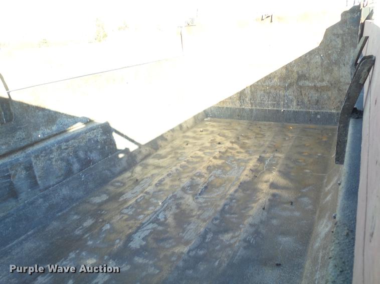 image for item DC7485 1997 Ford LT8000 dump truck