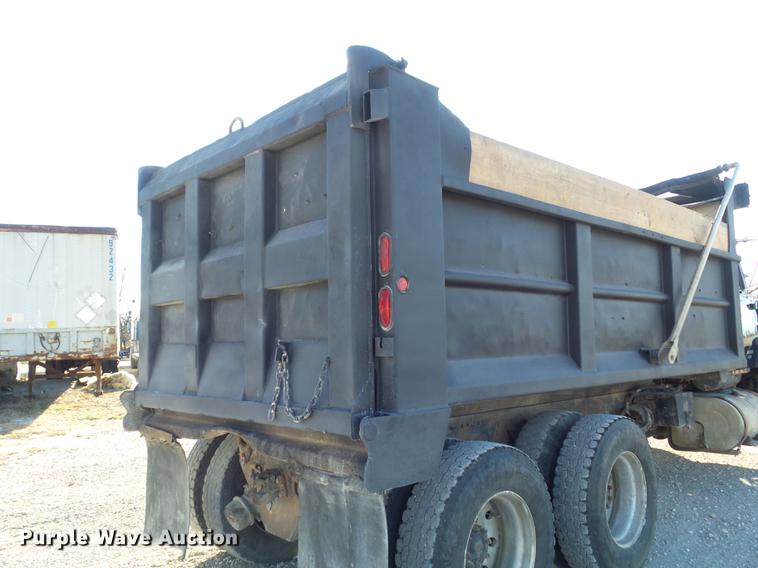 image for item DC7485 1997 Ford LT8000 dump truck