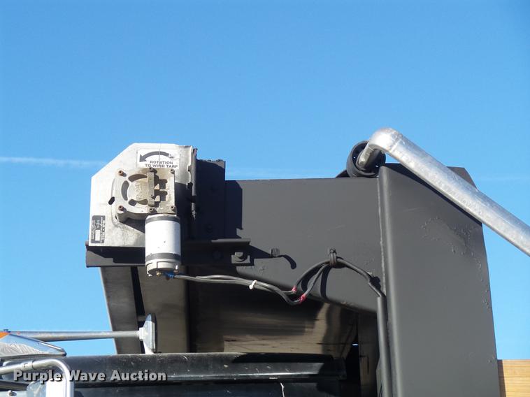 image for item DC7485 1997 Ford LT8000 dump truck