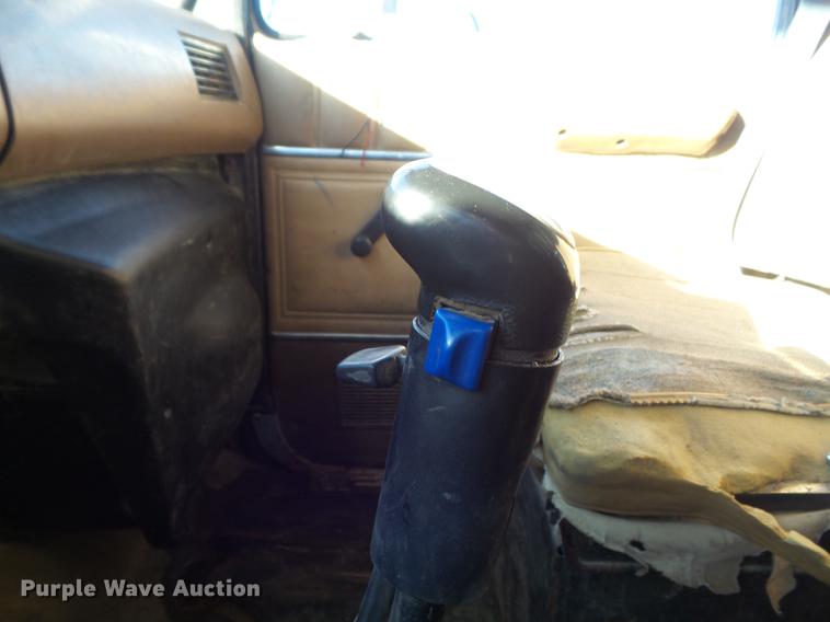 image for item DC7485 1997 Ford LT8000 dump truck