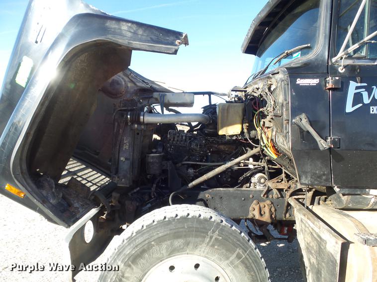 image for item DC7485 1997 Ford LT8000 dump truck