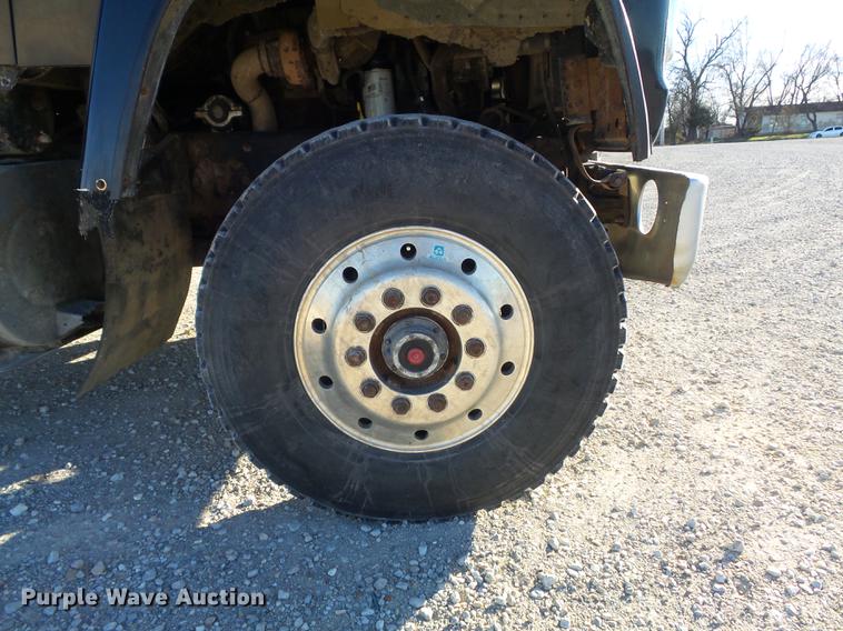 image for item DC7485 1997 Ford LT8000 dump truck