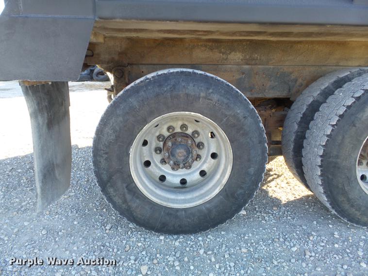 image for item DC7485 1997 Ford LT8000 dump truck