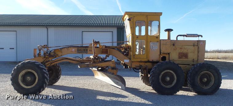 image for item DC7486 1975 Galion T500L rigid frame motor grader