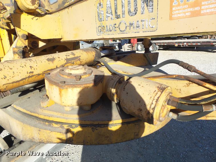 image for item DC7486 1975 Galion T500L rigid frame motor grader