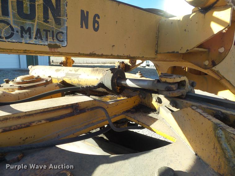 image for item DC7486 1975 Galion T500L rigid frame motor grader