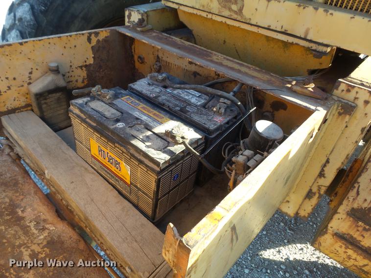 image for item DC7486 1975 Galion T500L rigid frame motor grader