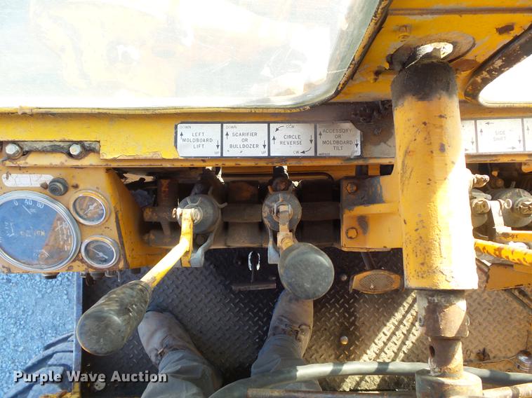 image for item DC7486 1975 Galion T500L rigid frame motor grader
