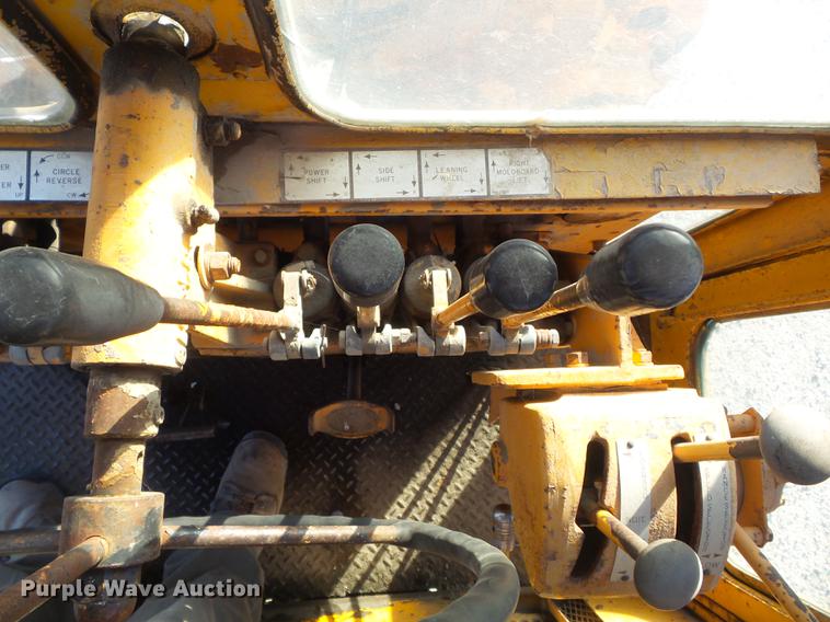 image for item DC7486 1975 Galion T500L rigid frame motor grader