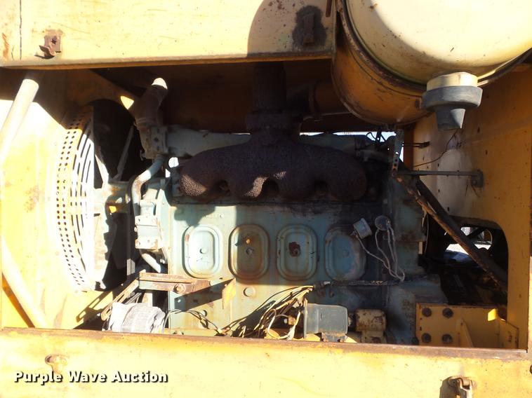 image for item DC7486 1975 Galion T500L rigid frame motor grader