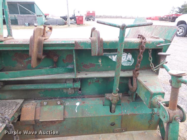 image for item DC7488 1977 Layton H500B paver