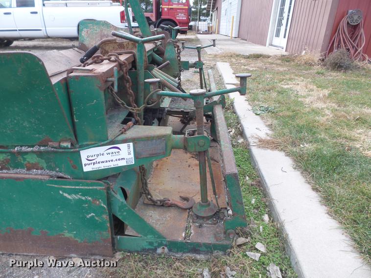 image for item DC7488 1977 Layton H500B paver