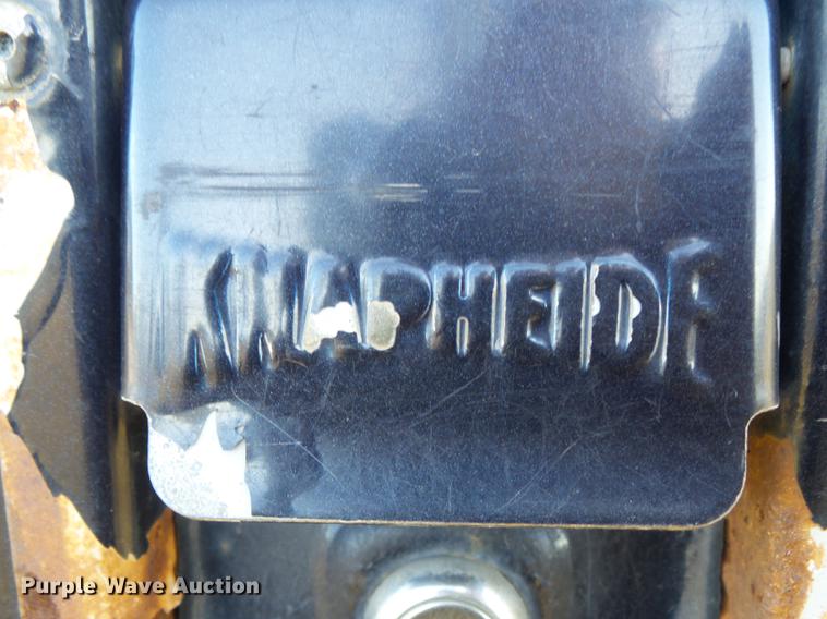 image for item DC7494 1999 Ford F350 Super Duty XLT Crew Cab utility bed pickup truck