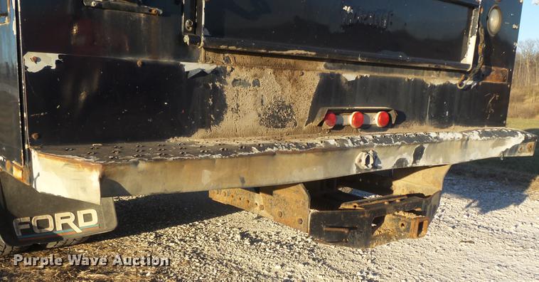 image for item DC7494 1999 Ford F350 Super Duty XLT Crew Cab utility bed pickup truck