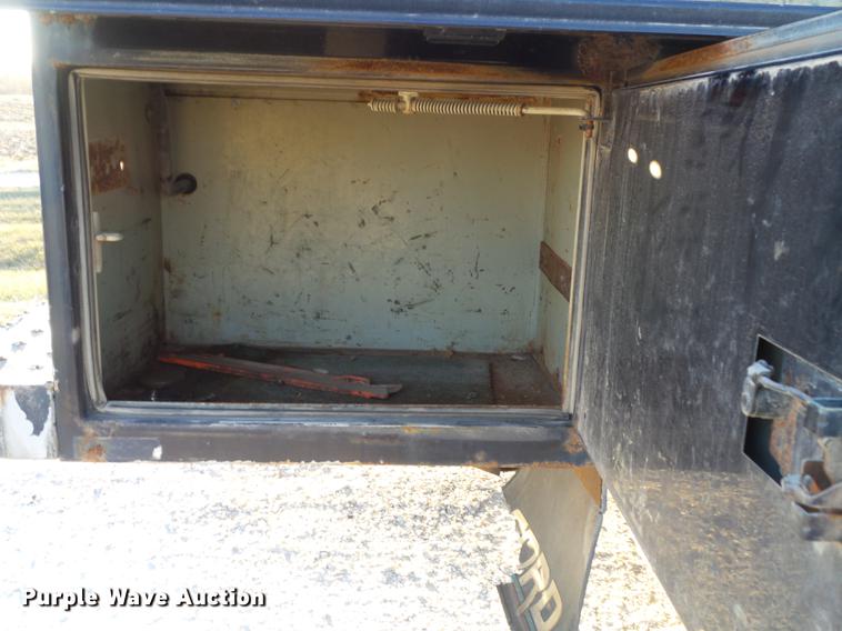 image for item DC7494 1999 Ford F350 Super Duty XLT Crew Cab utility bed pickup truck