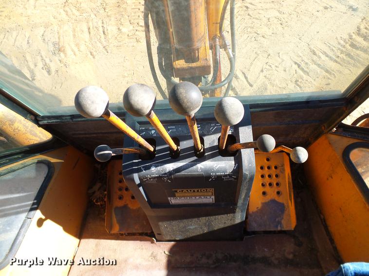 image for item DD1434 1982 Case 580D backhoe