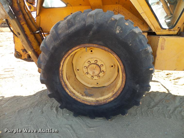 image for item DD1434 1982 Case 580D backhoe