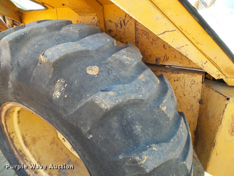 image for item DD1434 1982 Case 580D backhoe