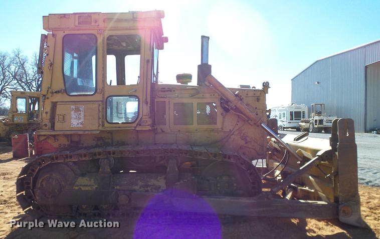 image for item DD1435 1983 Caterpillar D6D dozer